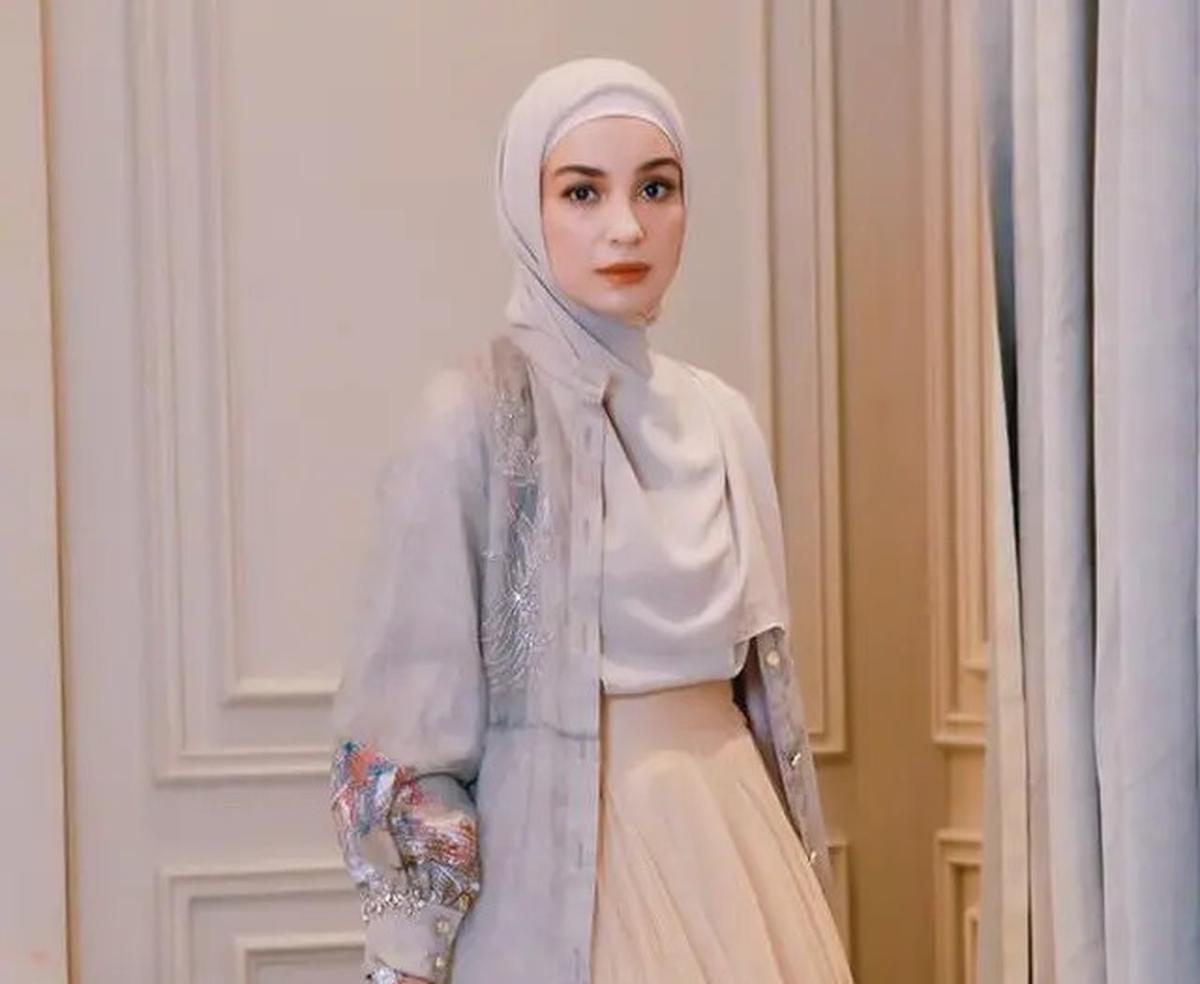8 OOTD Artis Berhijab saat Hadir di Resepsi Pernikahan Febby Rastanty dan Ajat, dari Shireen Sungkar hingga Alyssa Soebandono