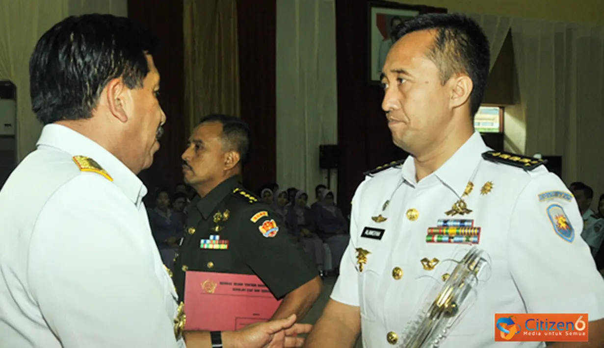Citizen6, Bandung: Pendidikan Sesko TNI ini menghasilkan dua lulusan terbaik, yaitu Kolonel Inf Heri Wiranto, terbaik bidang kademik, dan Kolonel Mar Nur Alamsyah terbaik bidang karya tulis. (Pengirim: Badarudin Bakri).