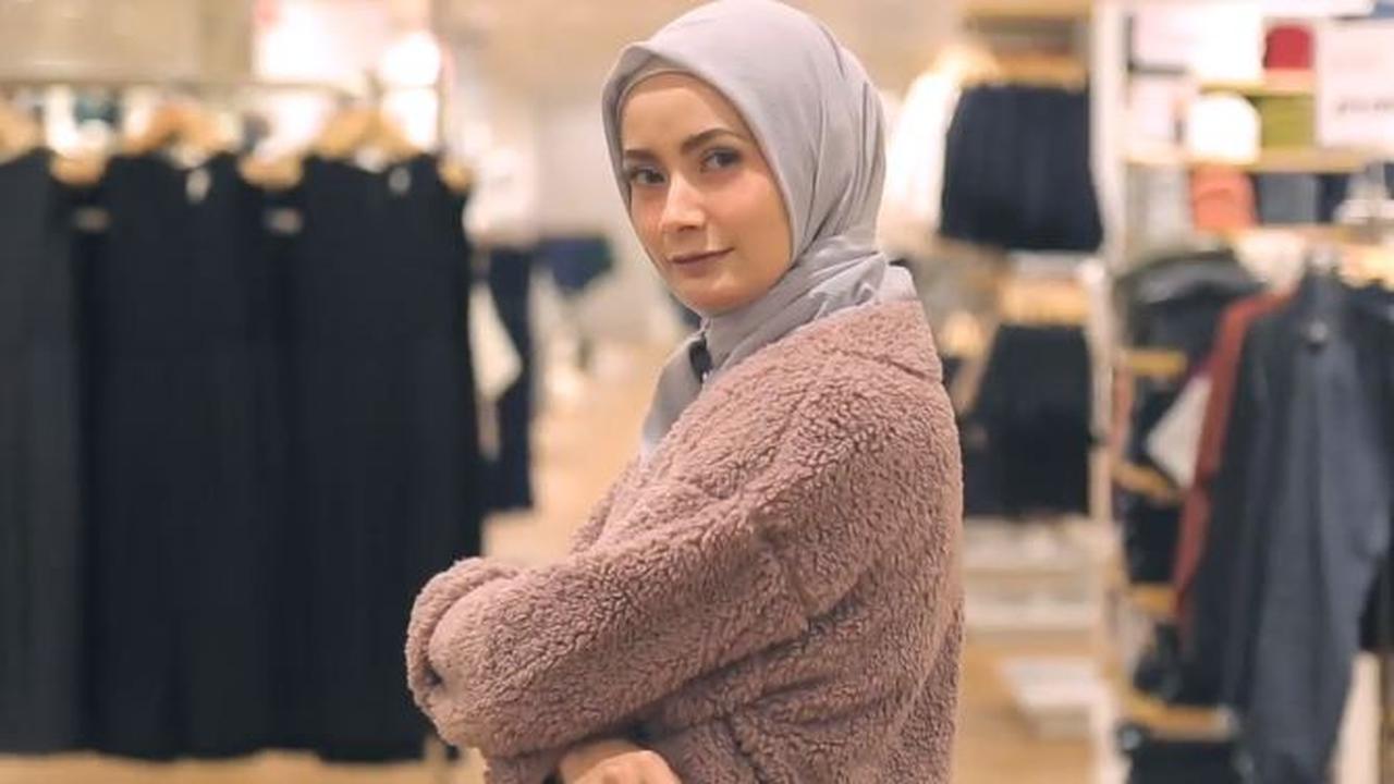 Jaket untuk Hijaber ala Dhatu Rembulan