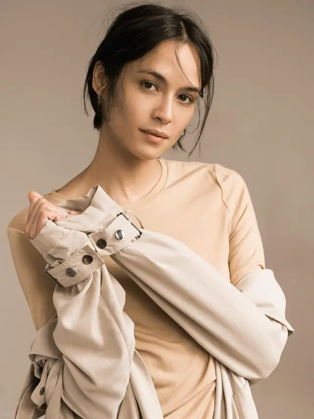 7 Potret Terbaru Mariana Renata Pemain Angelique dalam Film Janji Joni