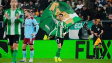 Kemenangan Real Betis 2-0 atas Villareal dalam laga lanjutan babak grup Liga Europa 2025/2026 pada Kamis (29/01/2026) waktu setempat, tak lepas dari peran Antony. (AP Photo/Jose Breton)