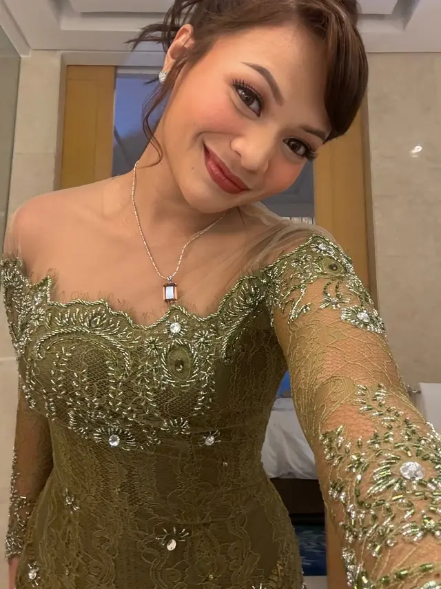 Parade Kebaya Bridesmaid dari Alyssa Daguise, Mahalini Raharja, hingga Yuki Kato di Resepsi Pernikahan Aaliyah Massaid