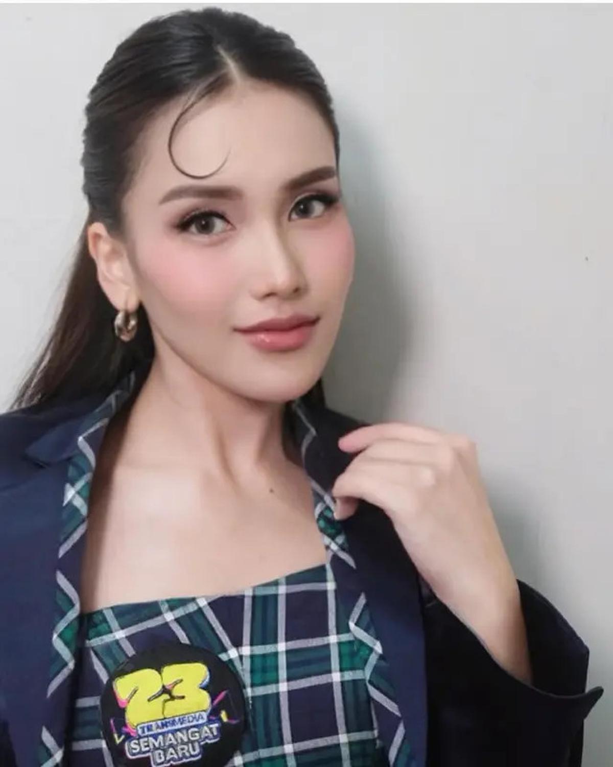 9 Model Anting ala Ayu Ting Ting yang Bikin Penampilan Spektakuler