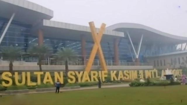 Kebakaran Hutan Dan Aktivitas Sinabung Tak Ganggu Operasional Bandara Pekanbaru Regional Liputan6 Com