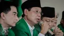 Ketum PPP versi Muktamar Jakarta, Djan Faridz memberi keterangan di DPP PPP, Jakarta, Jumat (7/10). PPP kubu Djan Faridz menyatakan mendukung kepada Basuki Tjahaja Purnama (Ahok)-Djarot Saiful Hidayat di Pilkada DKI 2017. (Liputan6.com/Faizal Fanani)