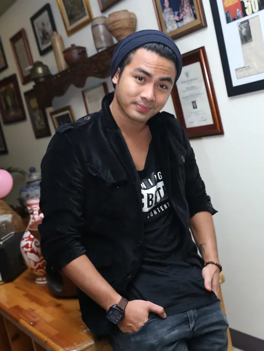 Beradu akting dengan Amel Alvi, Guntur merasa tidak ada kesulitan karena telah mengenalnya sejak duduk dibangku sekolah. (Andy Masela/Bintang.com)