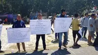Ketika Demo Tandingan Warga Tolak Pabrik Tebu di Sumba Timur Berubah Duka
