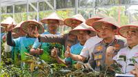 Memperingati Hari Tani Nasional, Kapolda Riau menggelar silaturahmi bersama para petani di Tabung Harmoni Hijau (THH) Polda Riau, Selasa (24/9) (Istimewa)