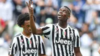 Selebrasi pemain Juventus setelah mencetak gol ke gawang Palermo, Minggu (17/4/2016). (EPA/Peter Powell)
