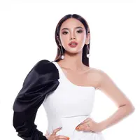 Nama Lyodra Ginting membuat heboh warganet. Ia menjadi salah satu nominasi sebagai wanita tercantik dunia versi TC Candler. Hal itu diumumkan melalui akun Instagram terverifikasi TC Candler pada Rabu (1/9/2021). (Instagram/lyodraofficial).