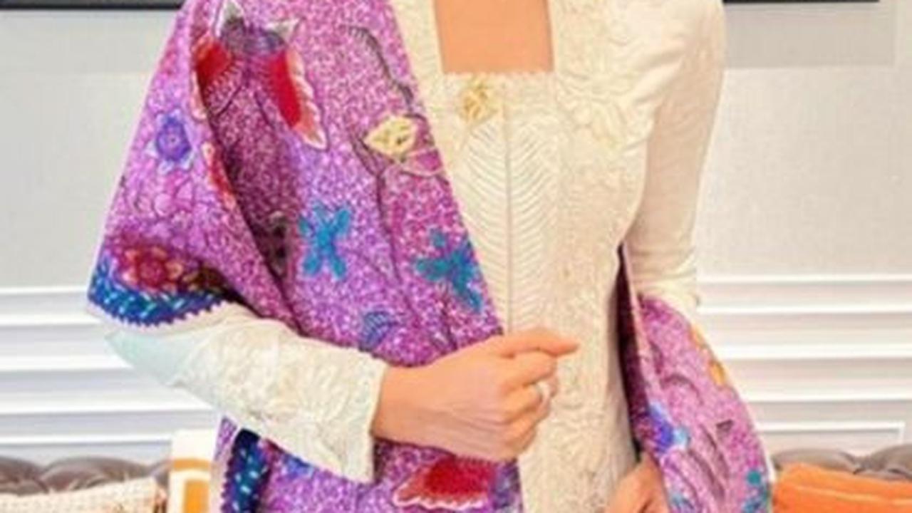 Bagi sebagian masyarakat luas tentu sudah tidak asing dengan sosok Winny Charita. Sosoknya telah melalang buana di dunia pertelevisian Indonesia.