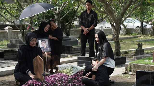 Air Mata di Ujung Sajadah 2