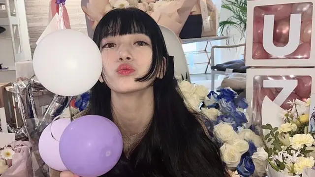 Potret Suzy Tampil dengan Gaya Rambut Hime Cut, Dipuji Bak Karakter Anime Dunia Nyata