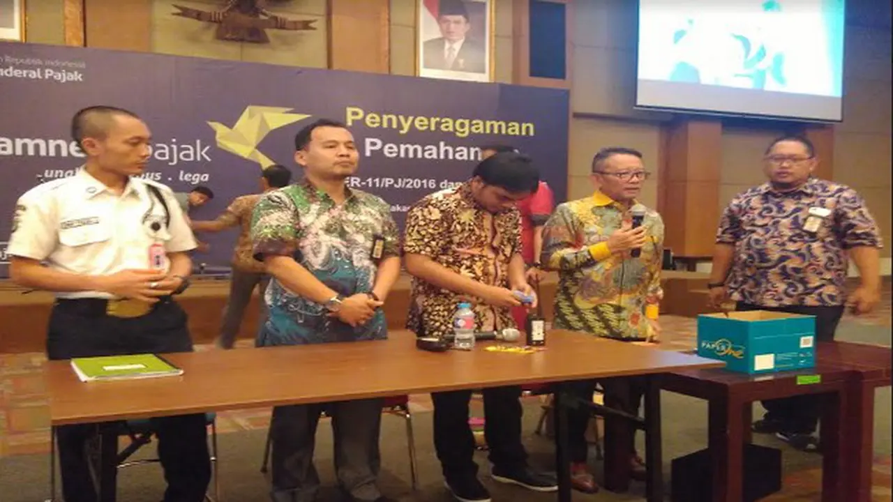 Dirjen pajak Ken D. menegaskan tujuan utama tax amnesty adalah menarik uang atau harta WNI di luar negeri kembali ke Indonesia.