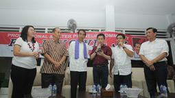 Para pengusaha ini memberikan dukungan karena melihat rekam jejak Jokowi di bidang usaha dan kebijakannya yang pro ekonomi kecil saat masih menjabat di Solo hingga saat ini di Jakarta, Jakarta Pusat, Jumat (30/5/2014)  (Liputan6.com/Herman Zakharia).