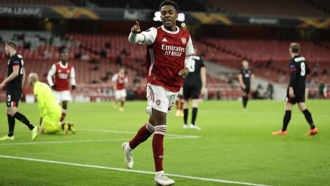 Joe Willock berselebrasi usai mencetak gol kedua untuk Arsenal ke gawang Dundalk pada matchday kedua Grup B Liga Europa di Emirates Stadium, London, Jumat (30/10/2020). (AP Photo / Matt Dunham)