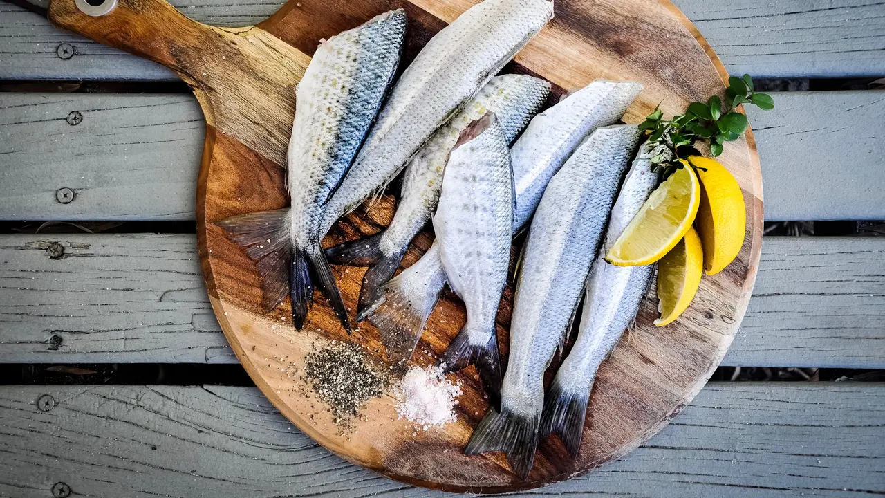 bau amis ikan