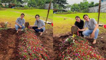 6 Momen Clay Gribble 'Dari Jendela SMP' di Pemakaman Sang Ibunda, Berusaha Tegar