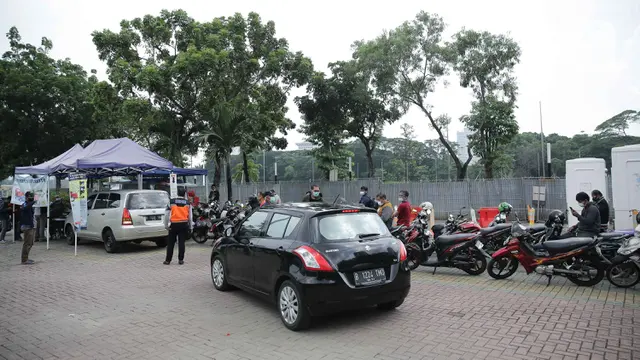FOTO: Tilang Kendaraan Bermotor Tidak Lulus Uji Emisi