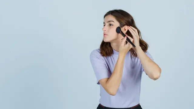 Langkah-langkah no-makeup makeup look agar terlihat fresh dan glowing sepanjang hari (Foto/Sumber: Freepik)