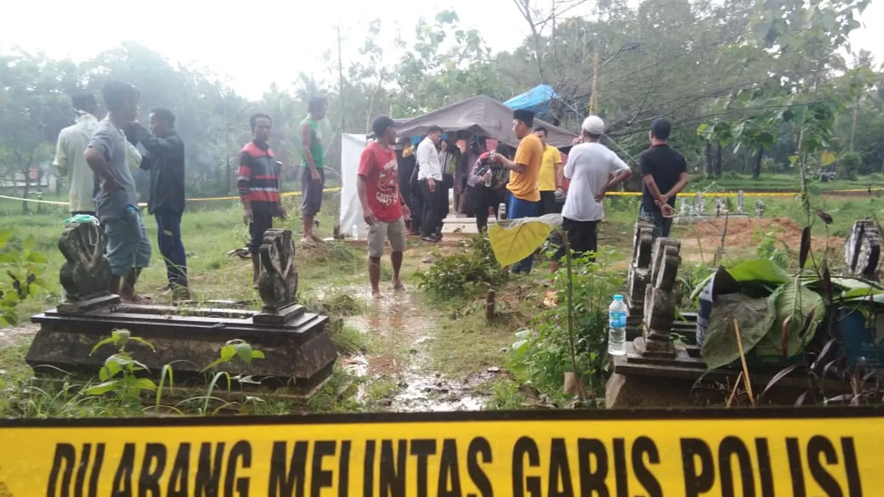 Pembongkaran Makam