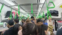 Viral Dugaan Pelecehan Sesama Jenis di KRL Jakarta Kota–Bogor, Ini Penjelasan KAI