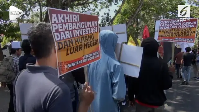 Ratusan Aktivis menggelar demo anti IMF-WB mereka menentang diadakannya pertemuan IMF_WB di Bali. Menurut mereka pertemuan imf-wb hanya menguntungkan korporasi