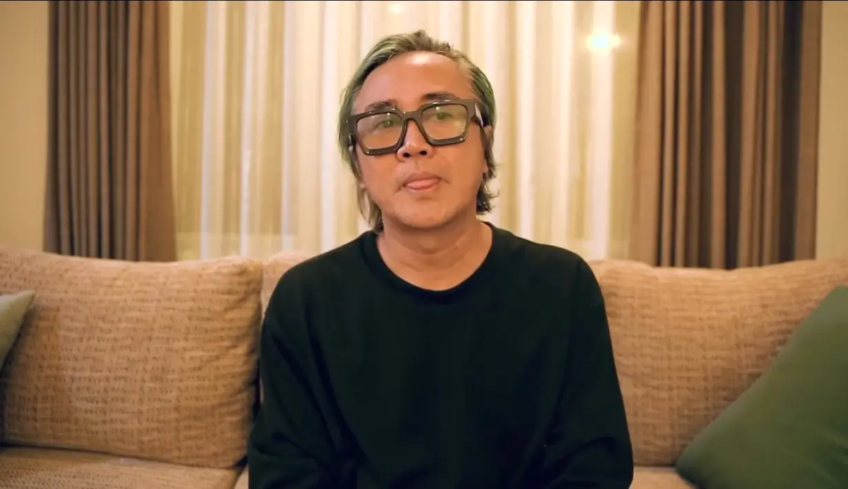 Tagihan dari awalnya puluhan, ratusan ribu kemudian melonjak sampai mencapai Rp 2.148.800.  "Bulan 9 itu tiba-tiba billingnya sangat-sangat tidak masuk akal buat saya, jutaan begitu (Rp 2,1 juta)," ujar Thomas. [Instagram/thomasramdhan]