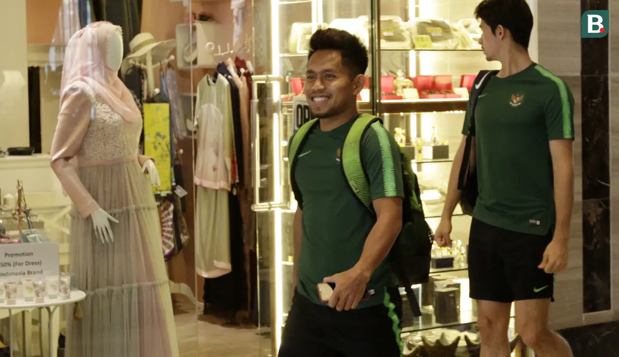 Pemain Timnas Indonesia, Andik Vermansah, saat berada di Hotel Al Meroz, Bangkok, Kamis, (15/11). Hotel bernuansa Islami itu menjadi tempat penginapan Indonesia jelang laga Piala AFF 2018 melawan Thailand. (Bola.com/M. Iqbal Ichsan)