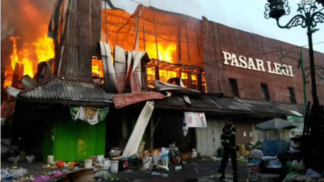 Pasar Legi Solo Terbakar