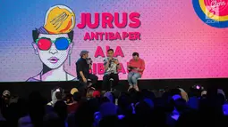 Putra Presiden Joko Widodo atau Jokowi, Gibran Rakabuming Raka (tengah) saat menjadi nara sumber dalam acara Playfest 2019 di Parkir Selatan Gelora Bung Karno, Jakarta, Minggu (25/8/2019). Playfest 2019 menghadirkan pelaku seni dari berbagai sektor. (Liputan6.com/Faizal Fanani)