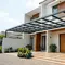 8 Model Kanopi Depan Rumah Tanpa Mengurangi Cahaya ke Teras, Lindungi Hunian dengan Estetik