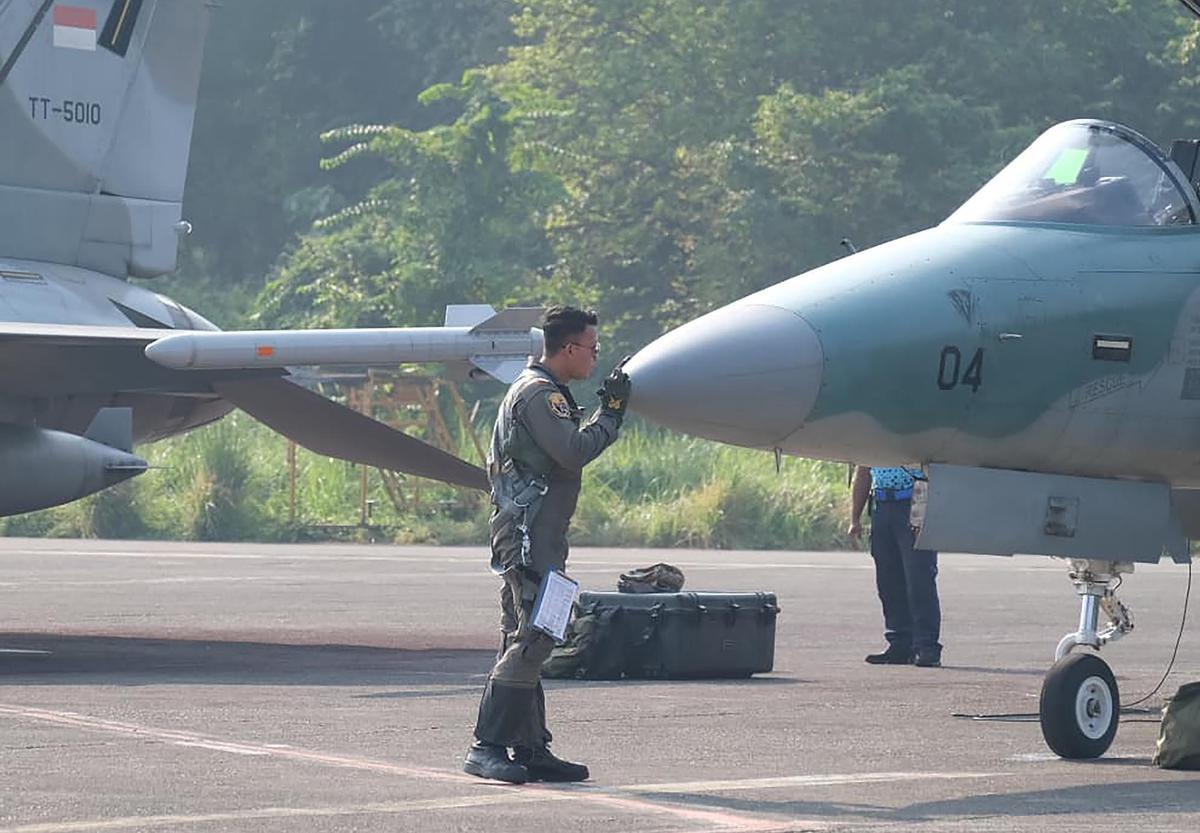 FOTO: Demo Udara HUT ke-80 TNI Sukses, Pangkoopsudnas Apresiasi Profesionalisme Personel