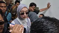 Pihak Reza Gladys Tanggapi Vonis 4 Tahun Nikita Mirzani: Produk Kami Tak Ada yang Dinyatakan Bersalah