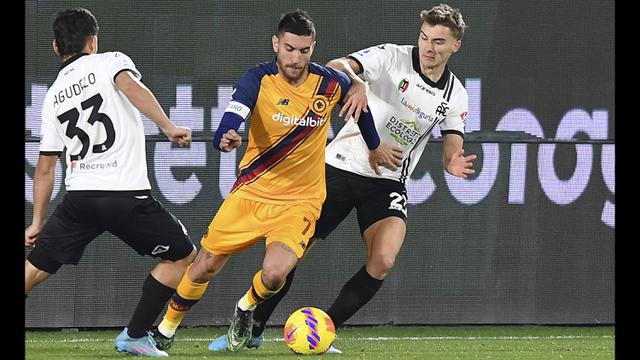 Foto: AS Roma Susah Payah Kalahkan 10 Pemain Spezia pada Gioranata Lanjutan Liga Italia, Gol Baru Tercipta di Detik-detik Akhir Laga