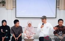 Mensos Terharu di Sekolah Rakyat Bekasi: Gus Ipul Pantau Perkembangan Siswa dan Program Presiden Prabowo