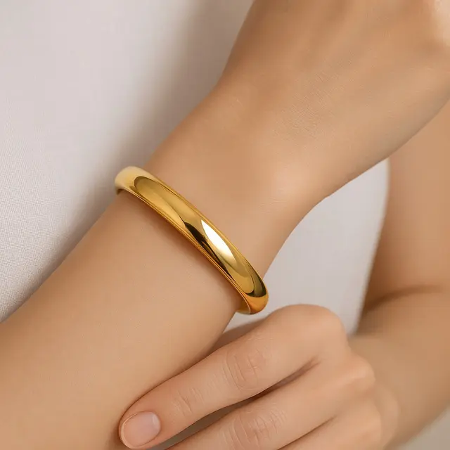 Model Gelang Emas Bangle 50 Gram 22 Karat Favorit Ibu Sosialita di 2025