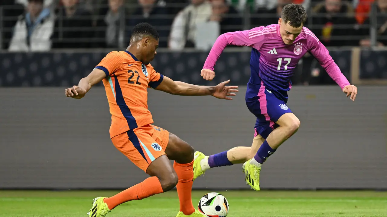 Jerman Tekuk Belanda