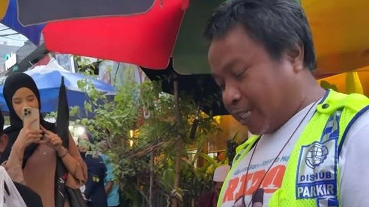 Potret Dara Sarasvati Berburu Takjil, Tiba-tiba Dipantunin Kang Parkir Berujung Beri Uang Rp100 Ribu