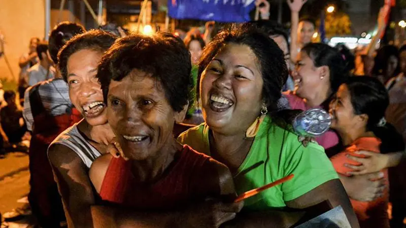 Potret bahagia kerabat Mary Jane, saat mendengar eksekusinya ditunda