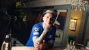 Pembelian Enzo sang gelandang Terbaik Piala Dunia 2022 ini pun memecahkan rekor transfer di Liga Inggris. Sebelumnya dipegang Jack Grealish yang dibeli Manchester City dari Aston Villa seharga 100 juta Pounds pada tahun 2021. (Instagram/chelseafc)