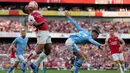 Arsenal mendapatkan peluang emas di menit ke-27. Diawali pergerakan Zinchenko yang melepas umpan kepada Nketiah, tapi striker Arsenal ini melepas tembakan yang masih melebar. Hingga babak pertama berakhir, skor 0-0 masih bertahan. (AP Photo/Kirsty Wigglesworth)