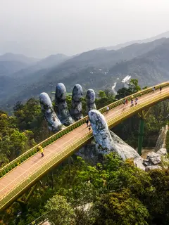 Golden Bridge in Da Nang. Dok. Vietjet