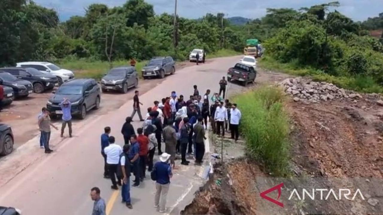 Fakta Jalan Nasional Kaltim Nyaris Putus: Gubernur Rudy Mas'ud Ancam Hentikan Tambang Akibat Kerusakan Parah
