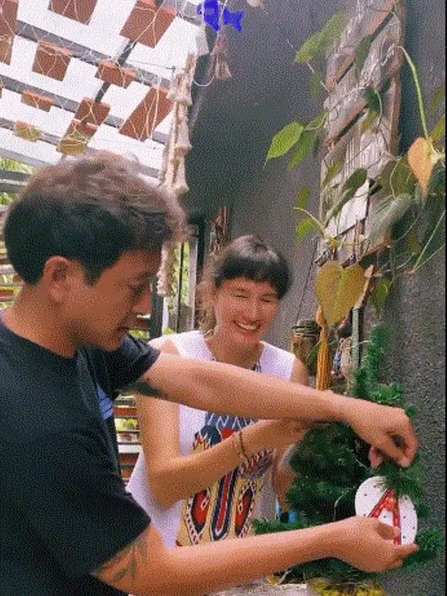 Nadien Chanrawinata dan Dimas Anggara rayakan natal paling spesial