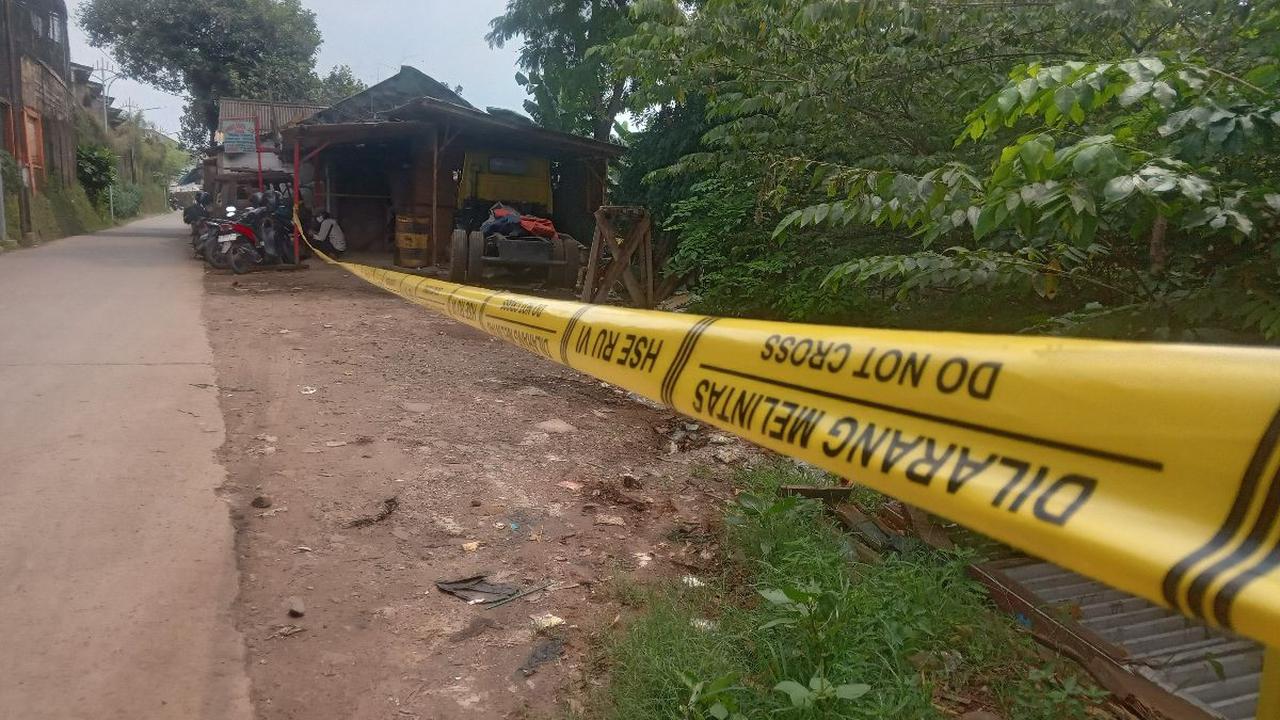 Deki mengatakan saat ini terduga pelaku telah diamankan di Polda Metro Jaya.&nbsp;<br><br>