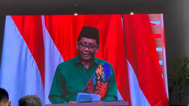 Menkopolhukam Mahfud Md resmi menjadi cawapres Ganjar Pranowo (Liputan6.com/Delvira Hutabarat)
