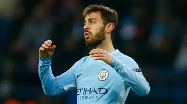 Pemain Manchester City, Bernardo Silva bereaksi pada matchday terakhir Grup F Liga Champions melawan Shakhtar Donetsk di Stadion Oblasny Sport Komplex Metalist, Kamis (7/12). Manchester City takluk 1-2 dari Shakhtar Donetsk. (AP / Efrem Lukatsky)