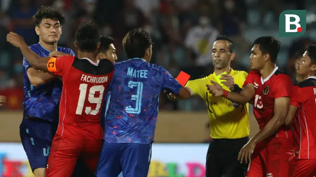 Foto: Momen Tegang ketika Timnas Indonesia Dihujani Kartu Merah saat Bentrok dengan Thailand di SEA Games 2021