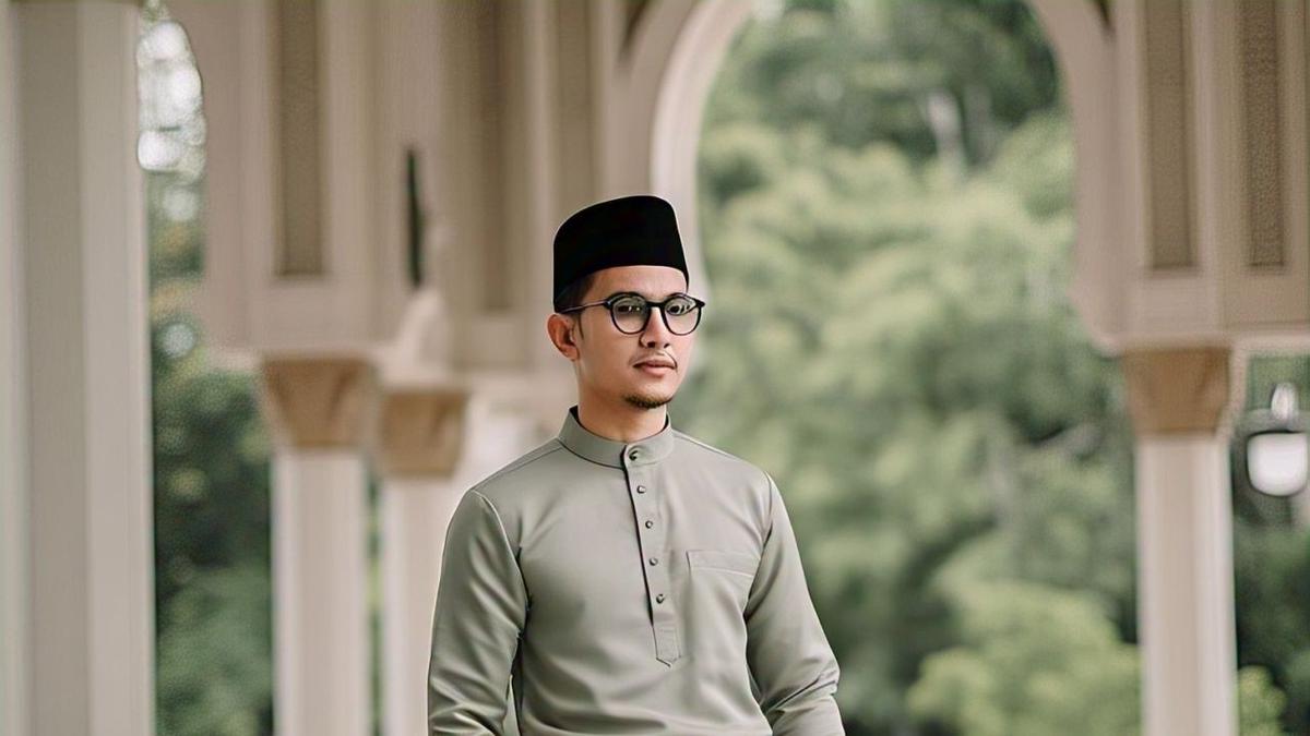 Inspirasi Outfit Sarung Idul Adha 2025: Gaya Gus Kautsar, Habib Ja’far, dan Gus Iqdam